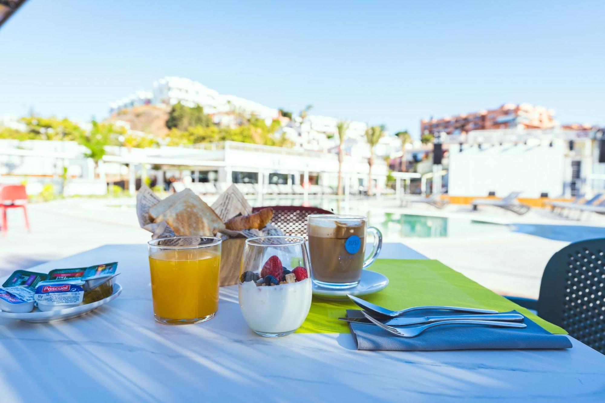 Costa Del Sol Glamping Village Фуэнхирола Экстерьер фото