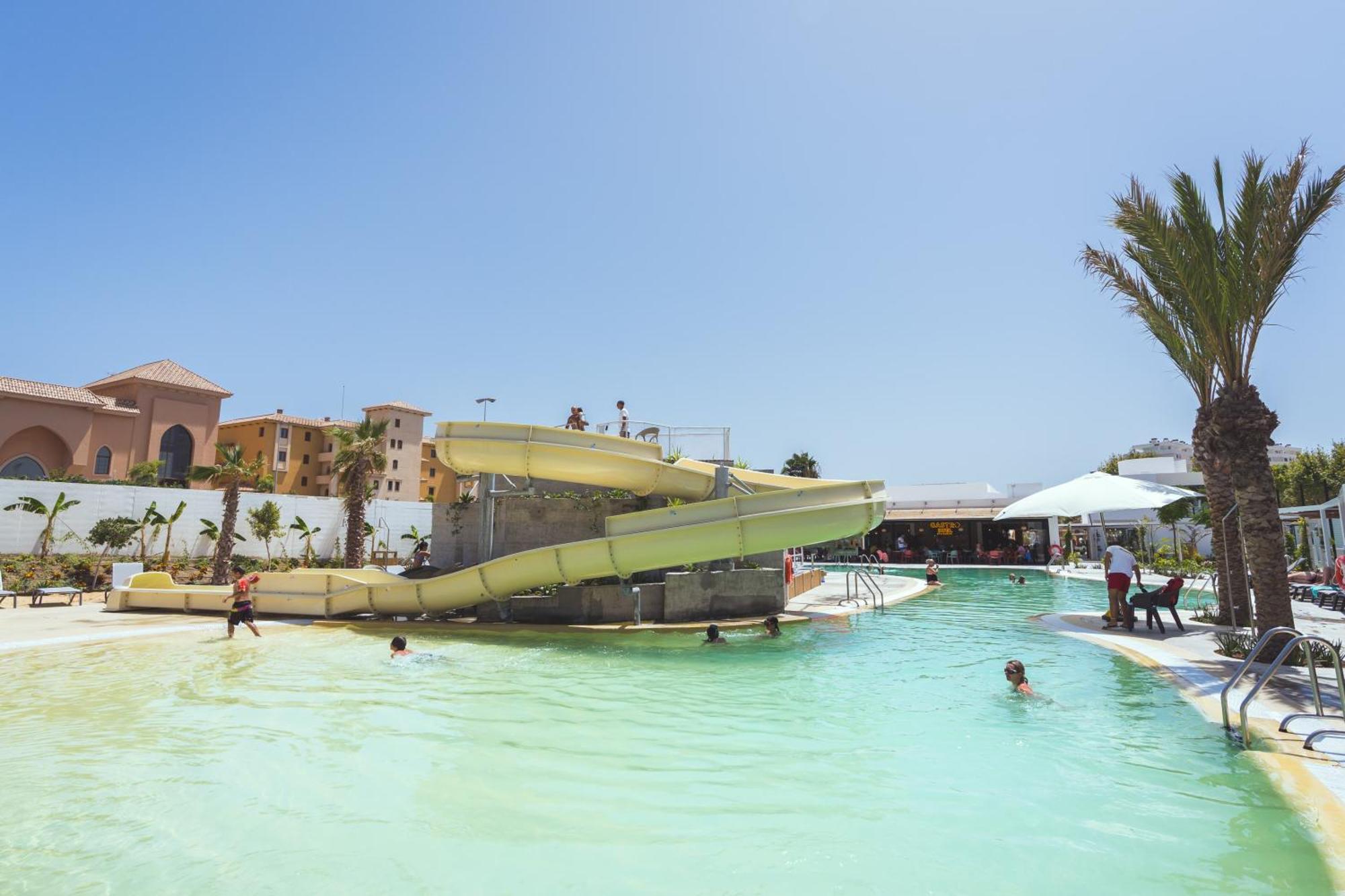 Costa Del Sol Glamping Village Фуэнхирола Экстерьер фото