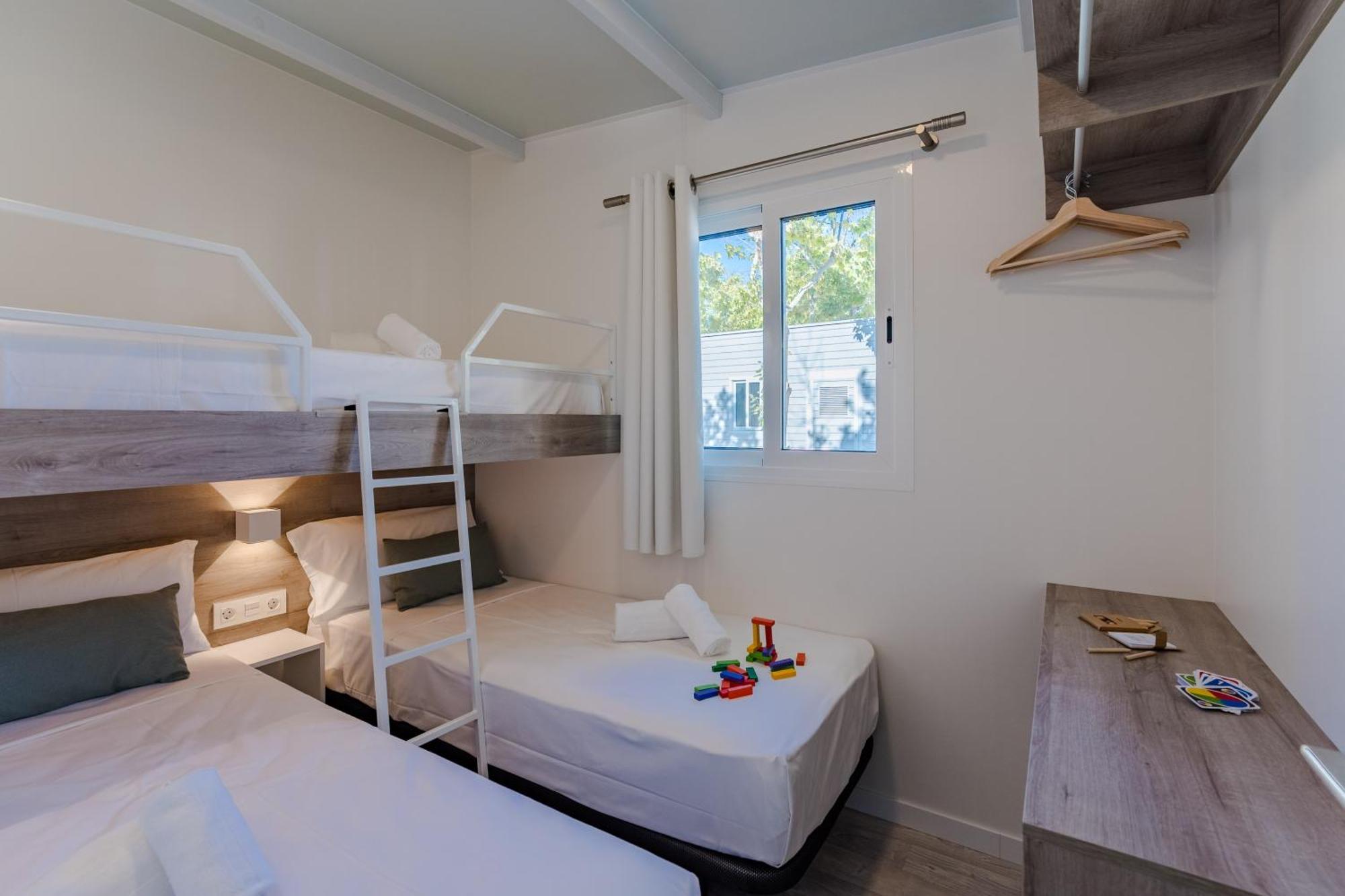 Costa Del Sol Glamping Village Фуэнхирола Экстерьер фото
