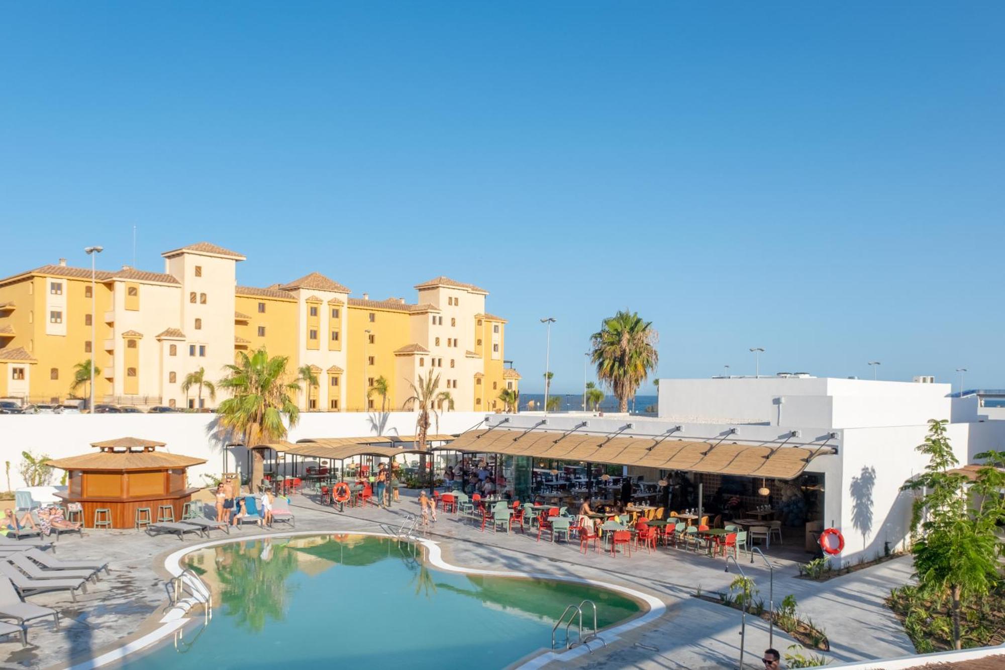 Costa Del Sol Glamping Village Фуэнхирола Экстерьер фото