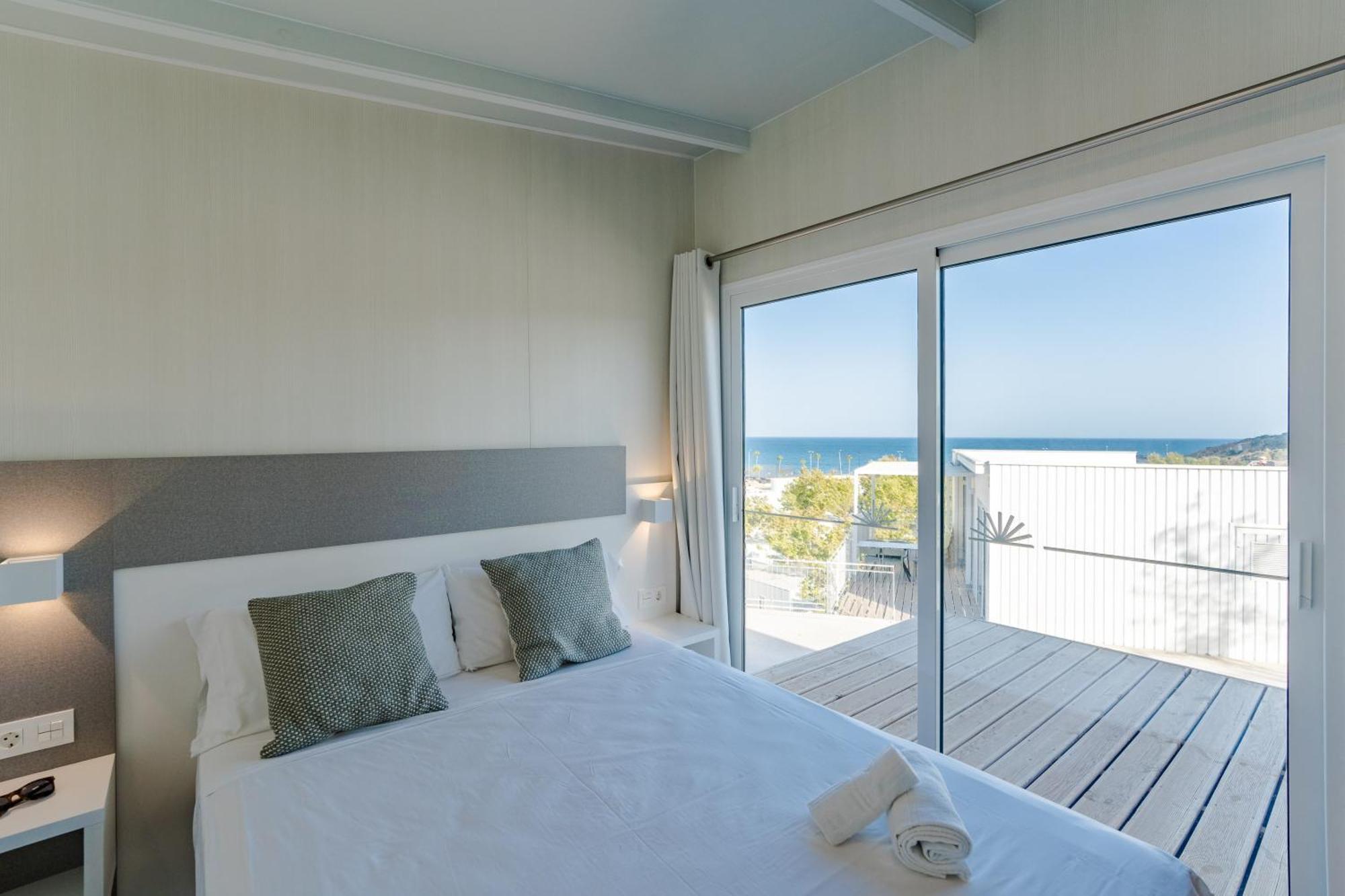 Costa Del Sol Glamping Village Фуэнхирола Экстерьер фото