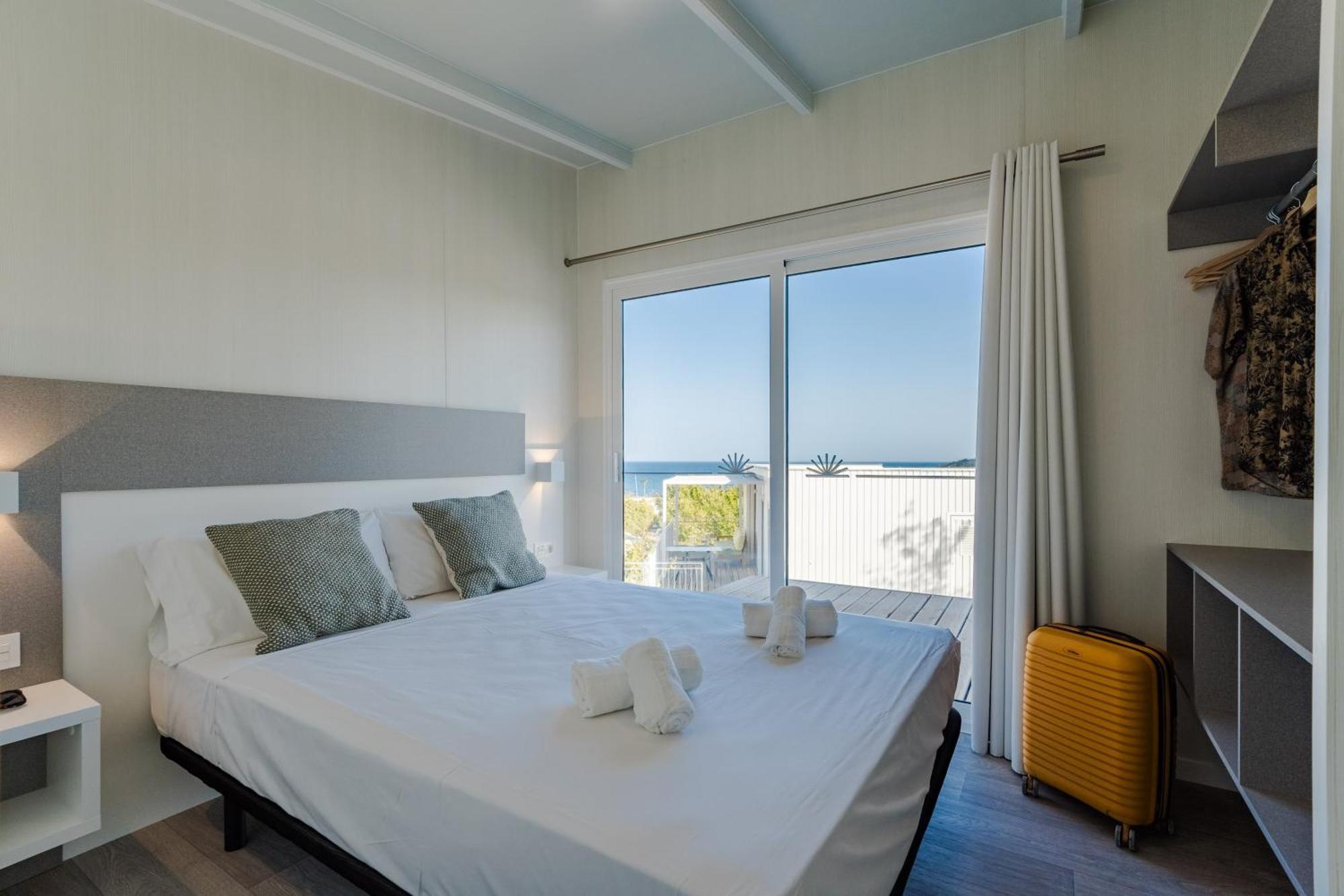Costa Del Sol Glamping Village Фуэнхирола Экстерьер фото