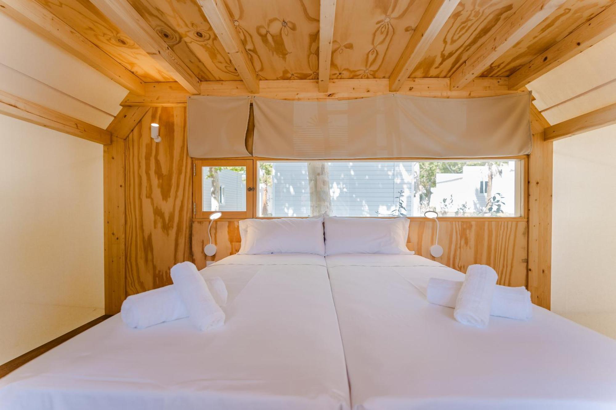 Costa Del Sol Glamping Village Фуэнхирола Экстерьер фото